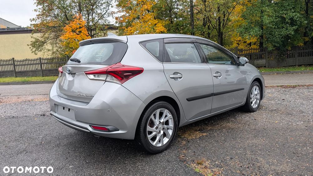 Toyota Auris 1.8 HSD Luna - 4