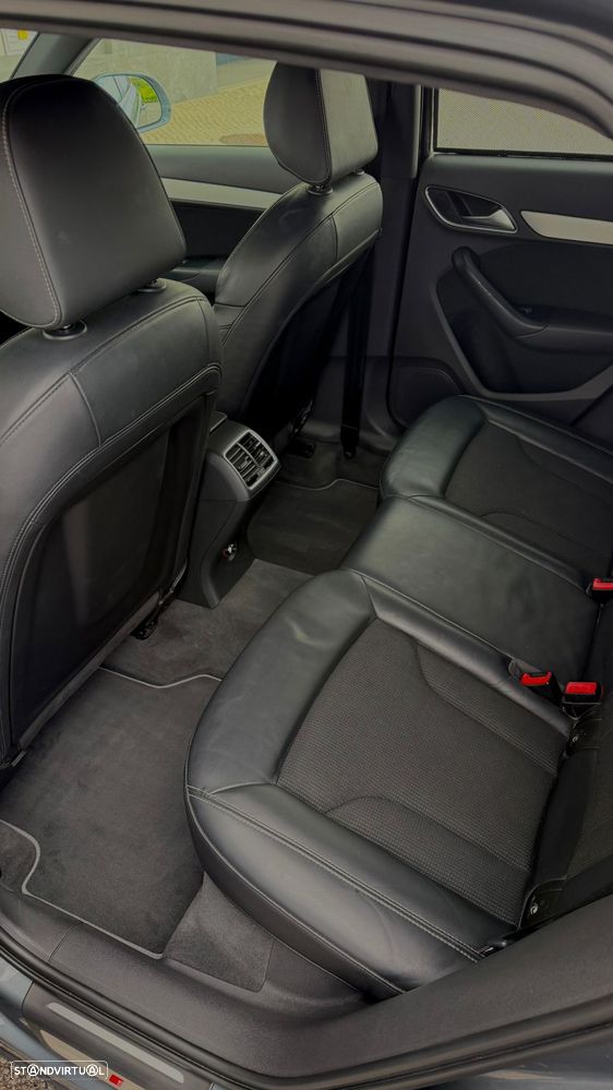 Audi Q3 2.0 TDI quattro S-line - 31