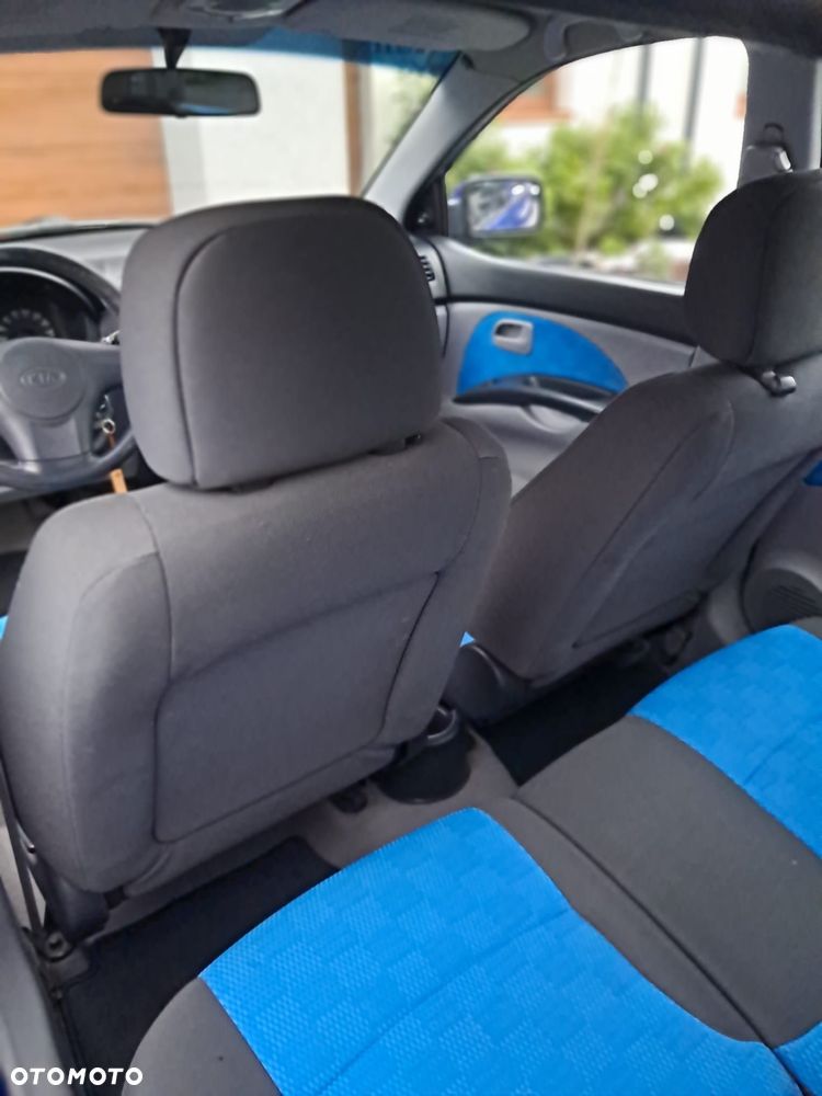 Kia Picanto 1.0 (air2 swo) / Family + - 11