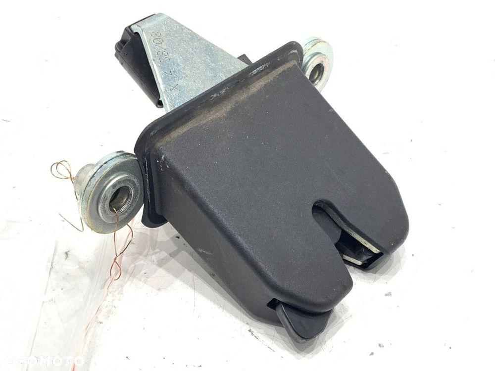 ZAMEK KLAPY TYŁ  SKODA OCTAVIA II Combi (1Z5) 2004 - 2013 1.6 75 kW [102 KM] benzyna 2004 - 2013 - 1