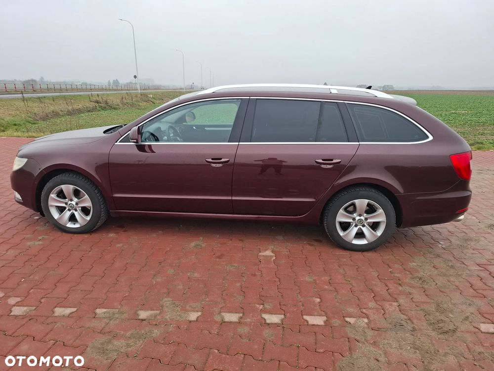 Skoda Superb 2.0 TDI DSG Exclusive - 18