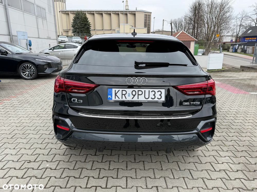 Audi Q3 Sportback - 7