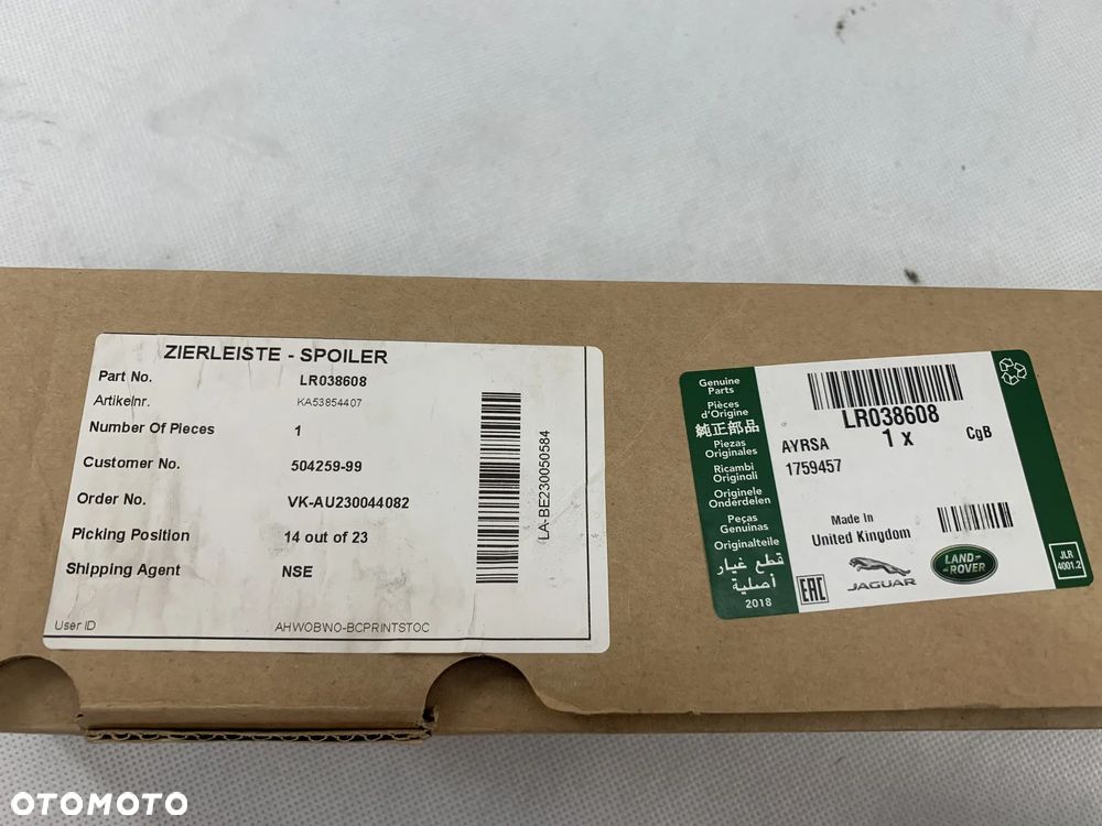 Range Rover Vouge L405 Listwa klapy tyl tylna - 3