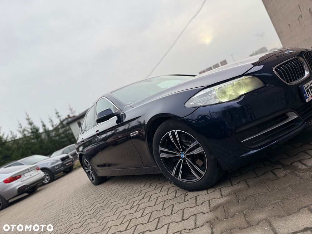 BMW Seria 5 520d Luxury Line - 2