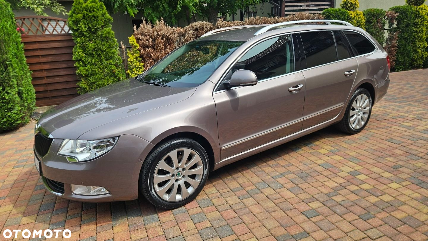 Skoda Superb Combi 1.8 TSI DSG Exclusive - 5