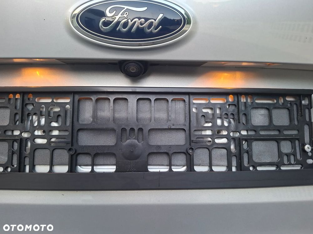 Ford Kuga 2.0 TDCi 2x4 Black & Silver - 16