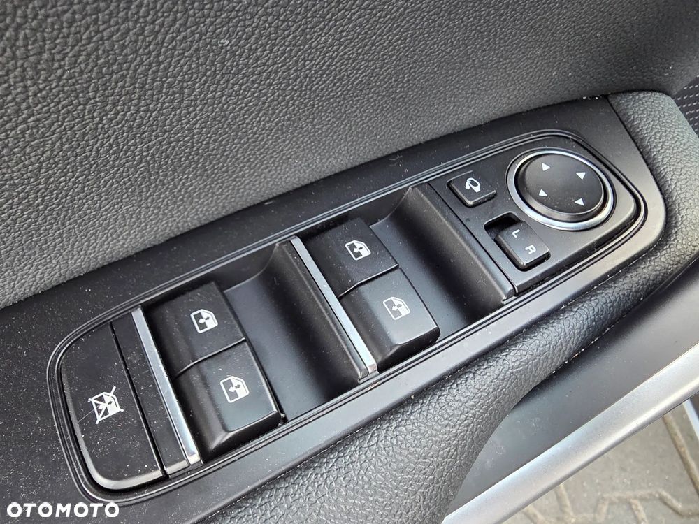 Kia ProCeed 1.5 T-GDI DCT7 OPF GT LINE - 36