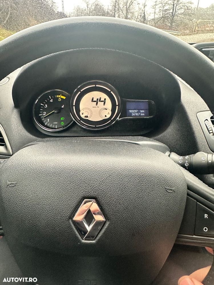 Renault Megane BLUE dCi 115 INTENS - 2