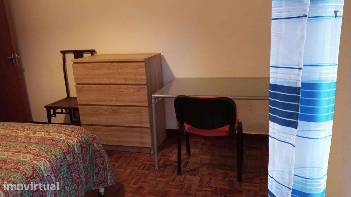 Quarto - localizado em Bairro do Sol Coimbra - Grande imagem: 4/26