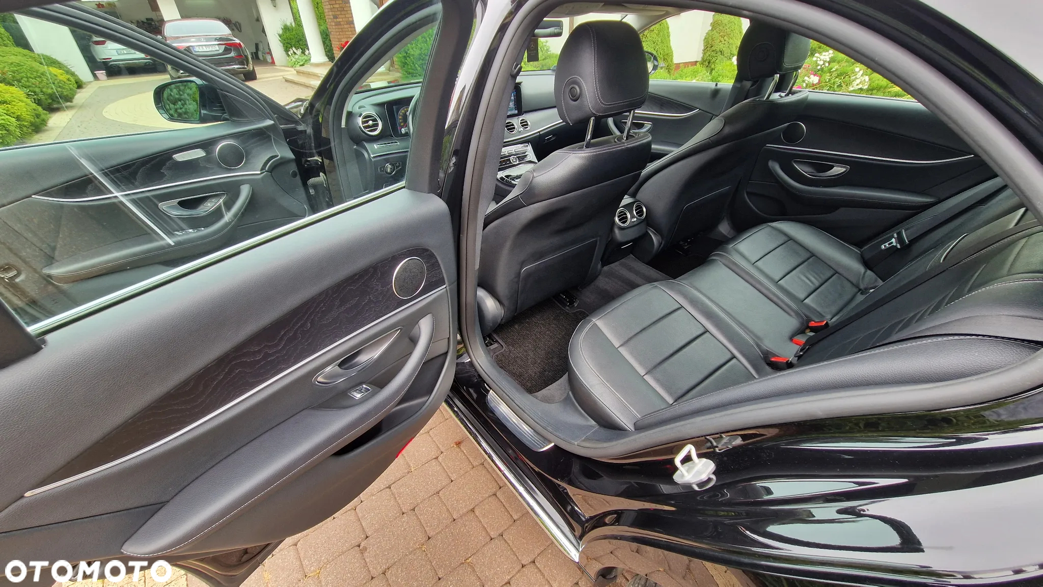 Mercedes-Benz Klasa E 220 d 9G-TRONIC Avantgarde - 10