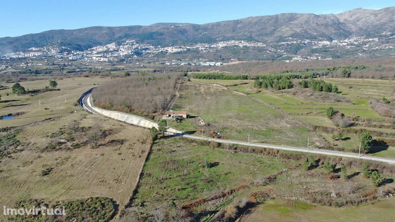 Quinta - Zona do Terlamonte - Vista p/ Serra da Estrela - Grande imagem: 2/24