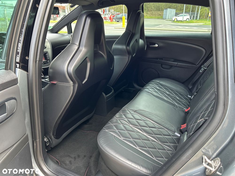 Seat Leon 2.0 T FSI Cupra R - 13