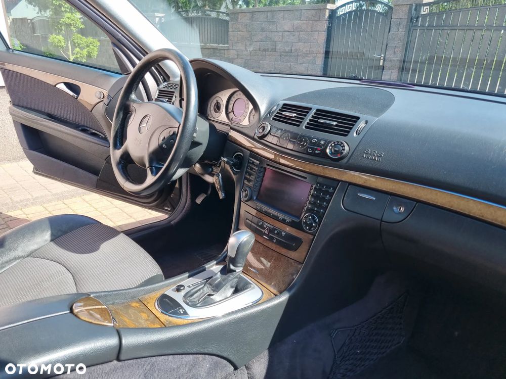 Mercedes-Benz Klasa E 220 CDI Automatik Avantgarde DPF - 15