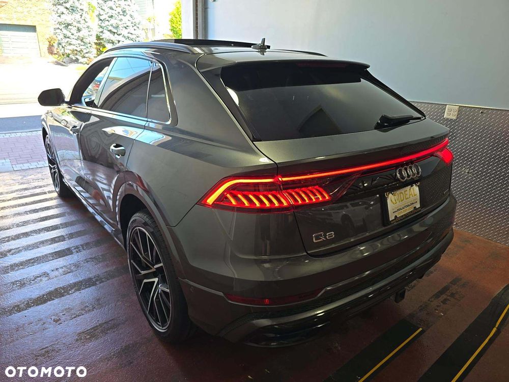 Audi Q8 55 TFSI mHEV Quattro Tiptronic - 2