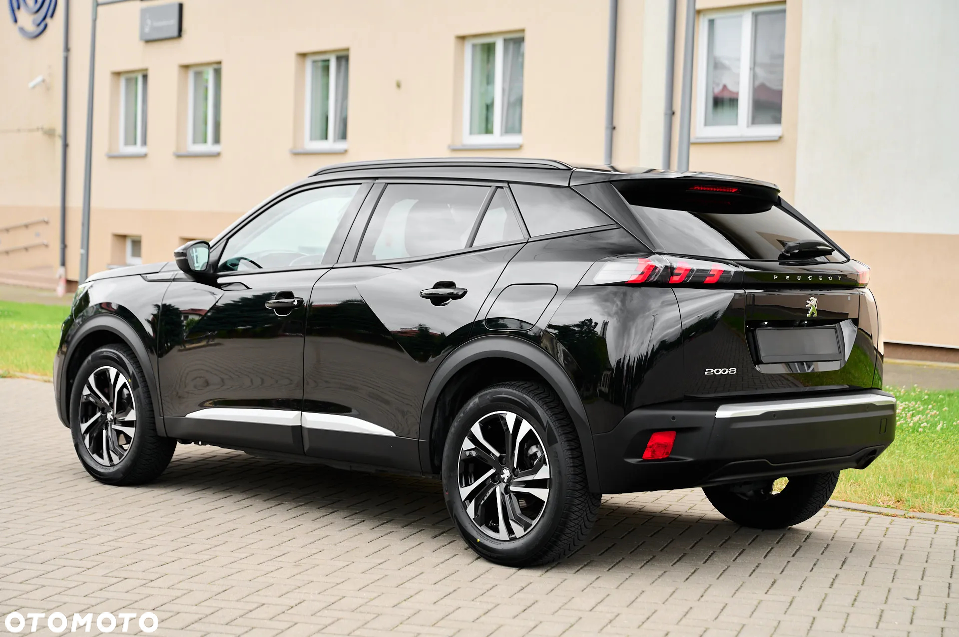Peugeot 2008 1.5 BlueHDi Allure - 12