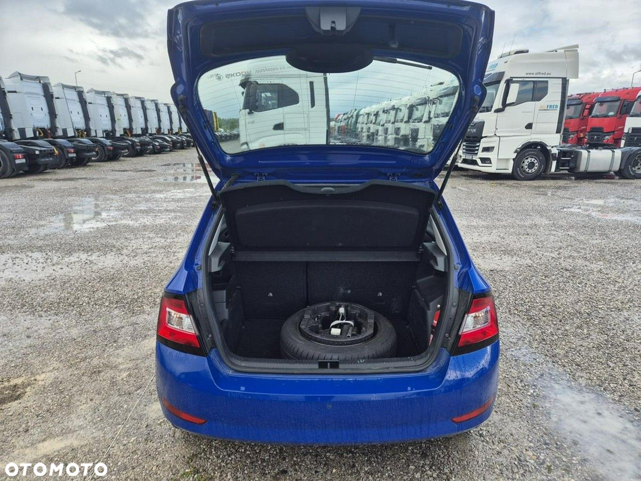 Skoda Fabia - 8