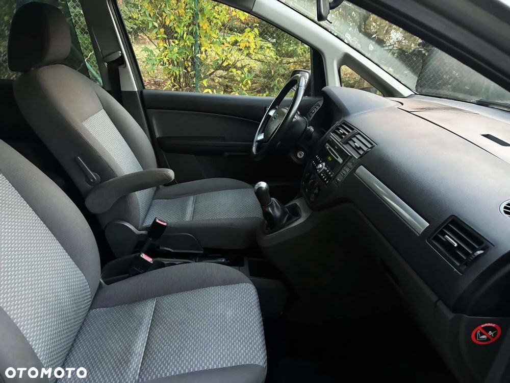 Ford Focus C-Max 1.6 Fun X - 25