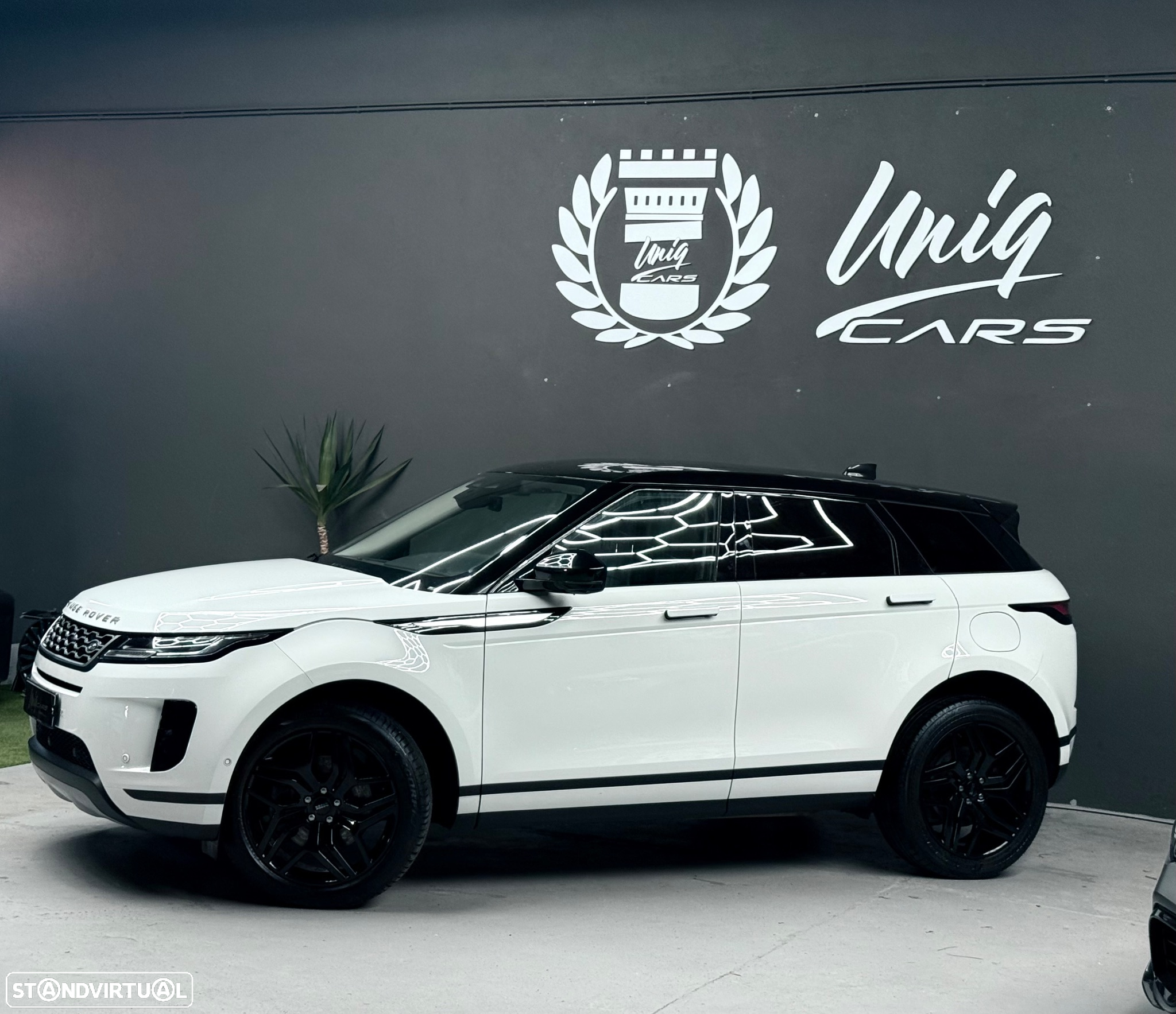 Land Rover Range Rover Evoque 1.5 P300e AWD Autobiography Auto - 5