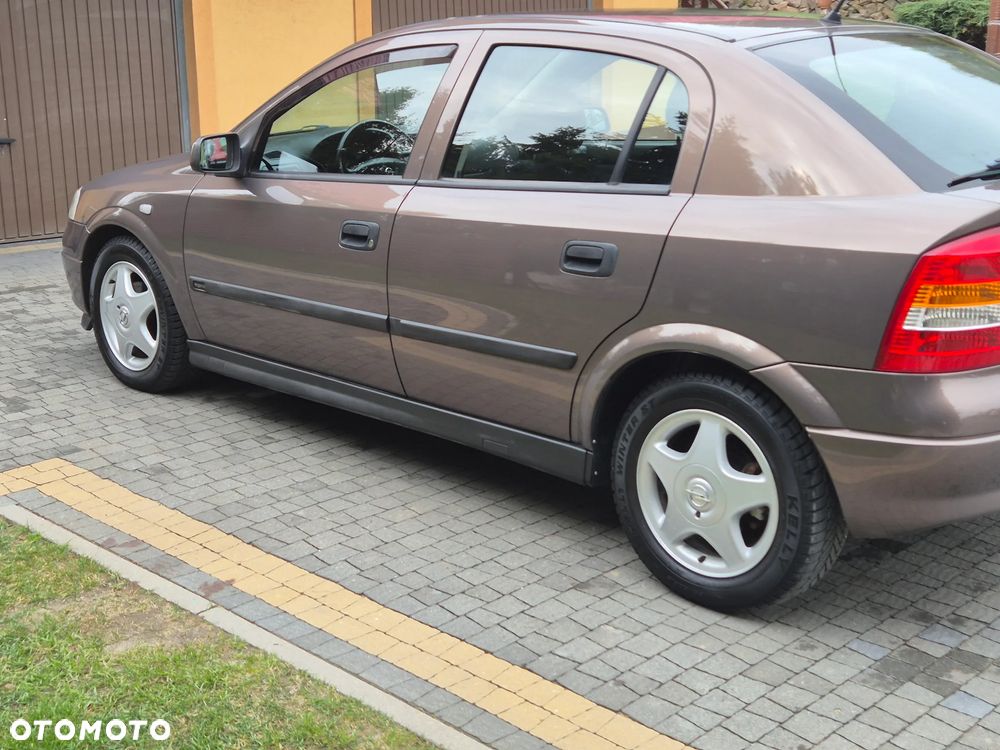 Opel Astra - 9
