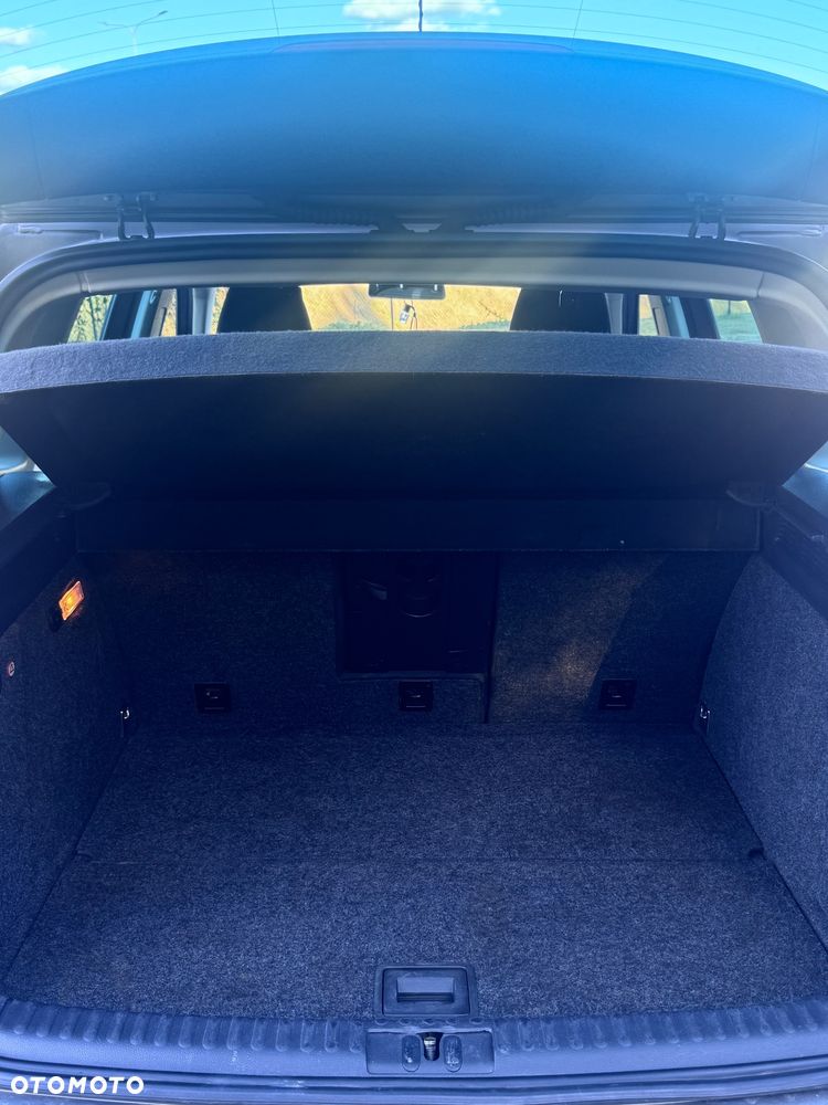 Volkswagen Tiguan - 10