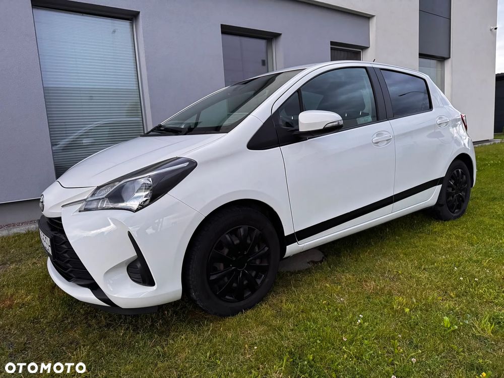 Toyota YARIS - 14