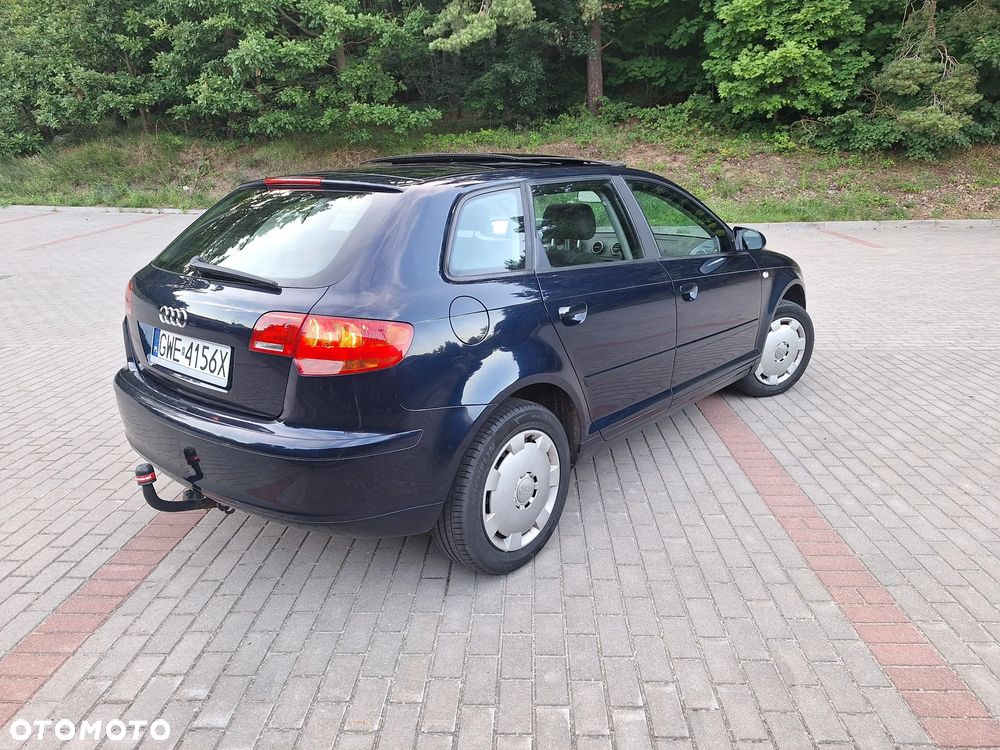 Audi A3 Sportback 1.6 Attraction - 12