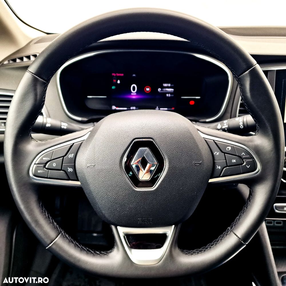Renault Megane TCe 140 GPF Techno - 15
