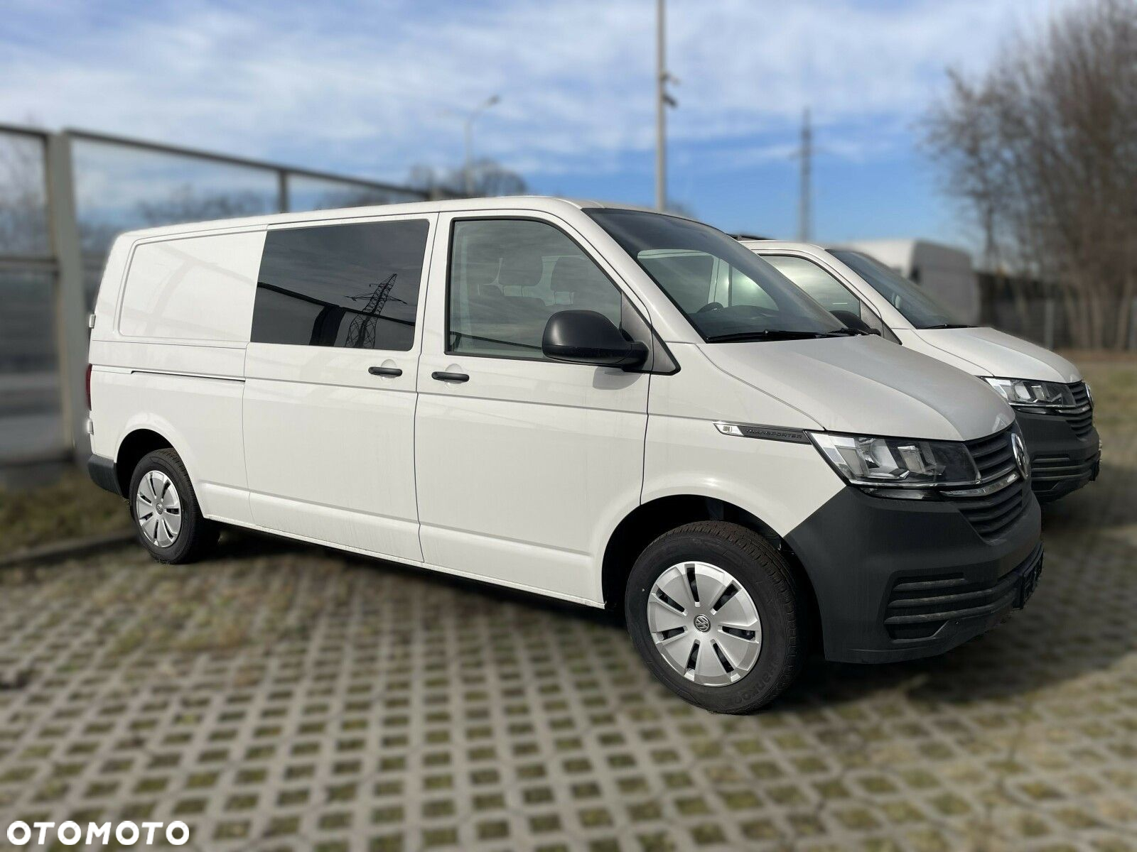 Volkswagen Transporter T6.1 Furgon 2.0 TDI 150KM 6b. 3m. L2 - 4