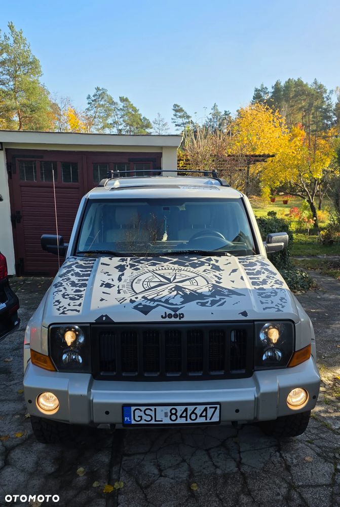 Jeep Commander 5.7 V8 HEMI Automatik Limited - 5