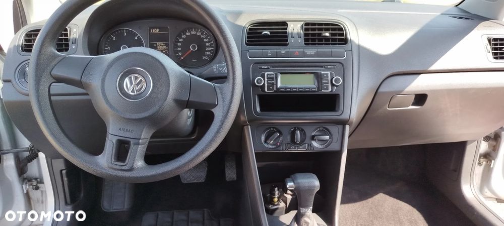 Volkswagen Polo 1.6 TDI DSG Comfortline - 4