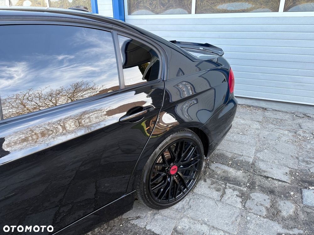 BMW Seria 3 318d - 18