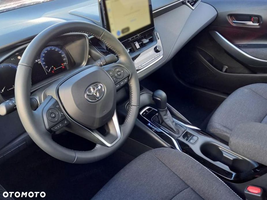 Toyota Corolla - 4