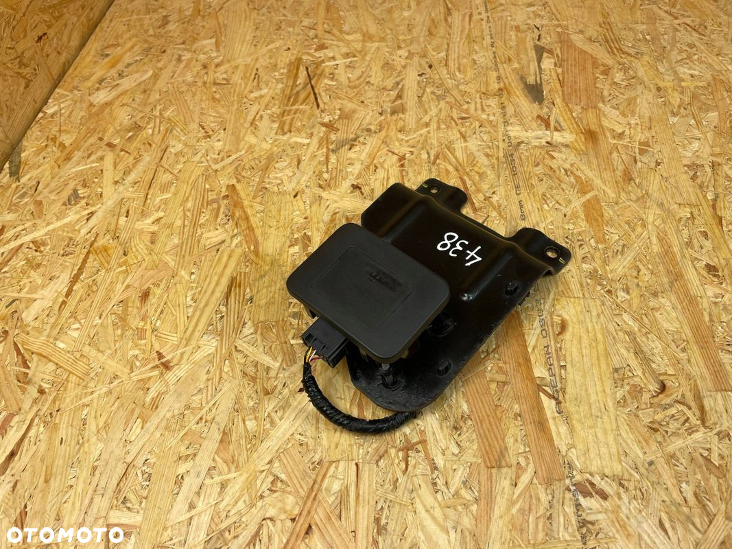 RADAR SENSOR DISTRONIC UCHWYT WTYCZKA MG ZS EV 10966407 10703728 2019- - 3