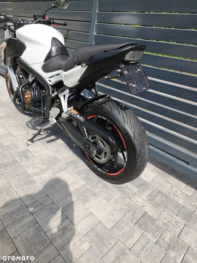 Honda CB - 12
