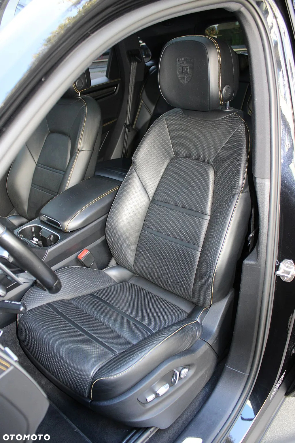 Porsche Cayenne Standard - 8
