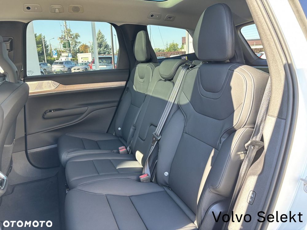 Volvo EX90 - 18
