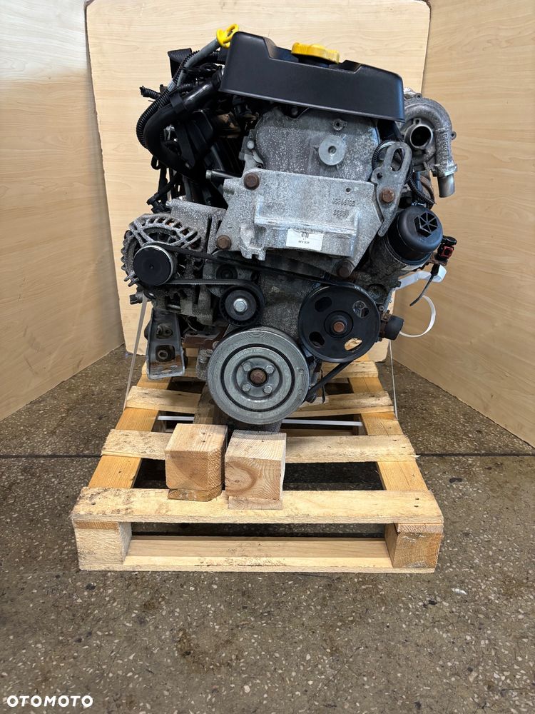 SILNIK KOMPLETNY Opel FIAT  Corsa astra combo meriva 1.3 Diesel 75KM A13DTC kompletny Film - 1