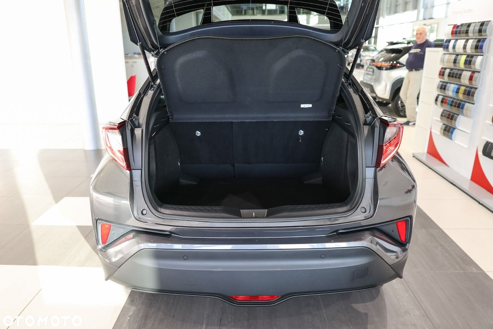 Toyota C-HR - 36