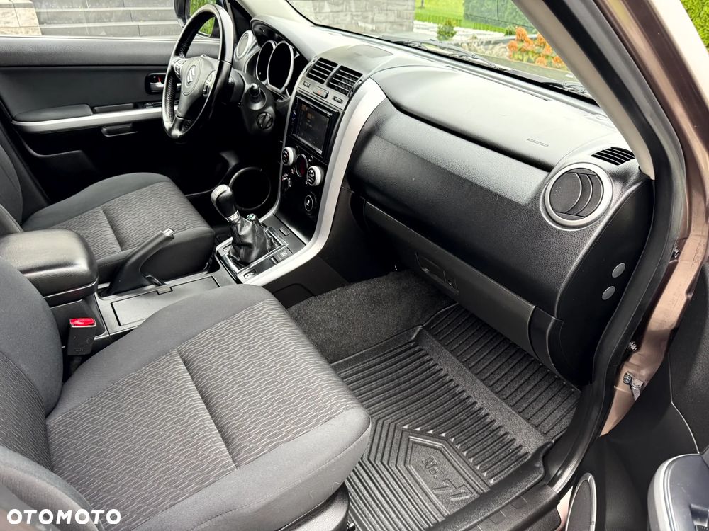 Suzuki Grand Vitara - 13