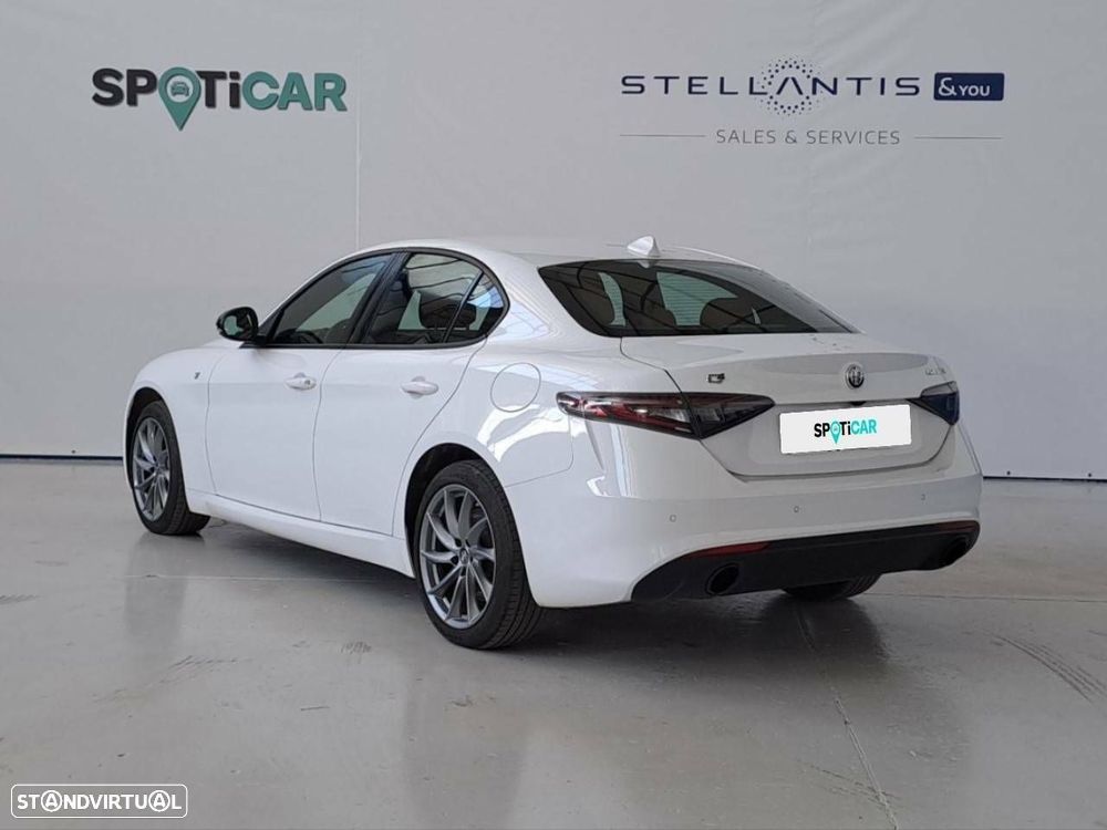 Alfa Romeo Giulia 2.0 T TI Q4 AT8 - 5