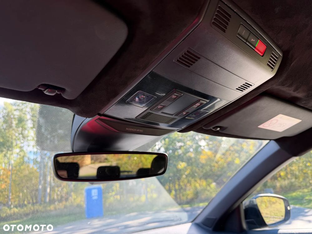 Volkswagen T-Roc 1.5 TSI OPF DSG R-Line - 31