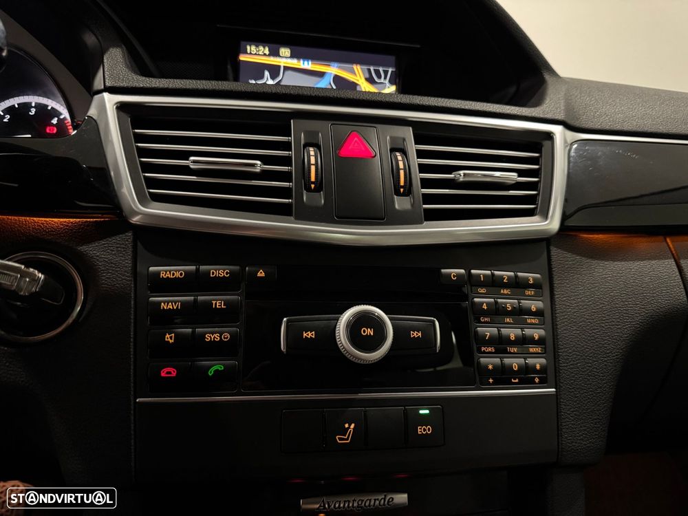 Mercedes-Benz E 250 CDi Avantgarde BlueEfficiency Auto. - 35