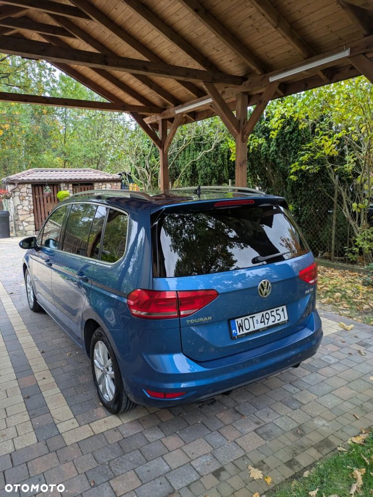 Volkswagen Touran - 13