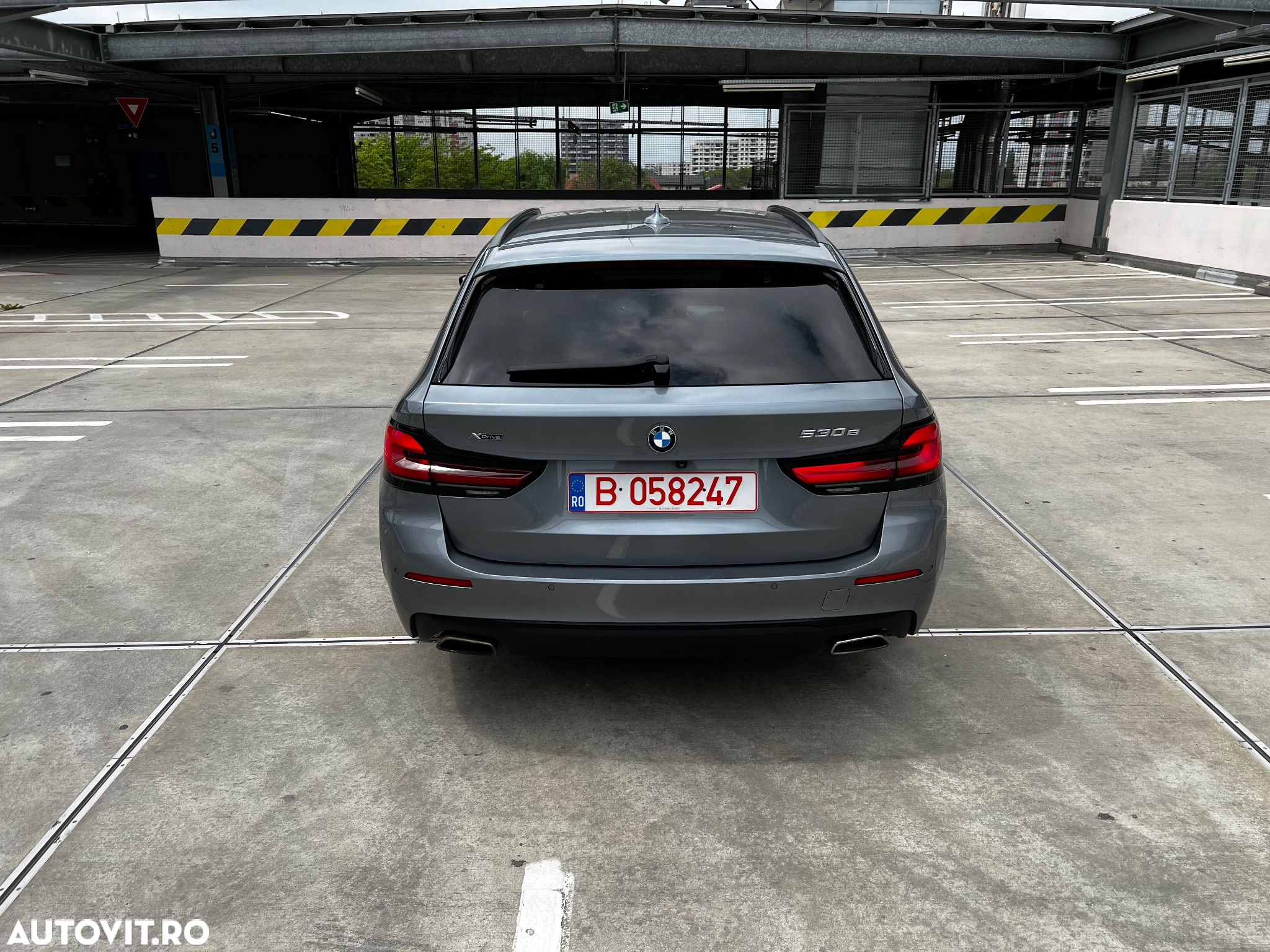 BMW Seria 5 530e xDrive AT PHEV - 4