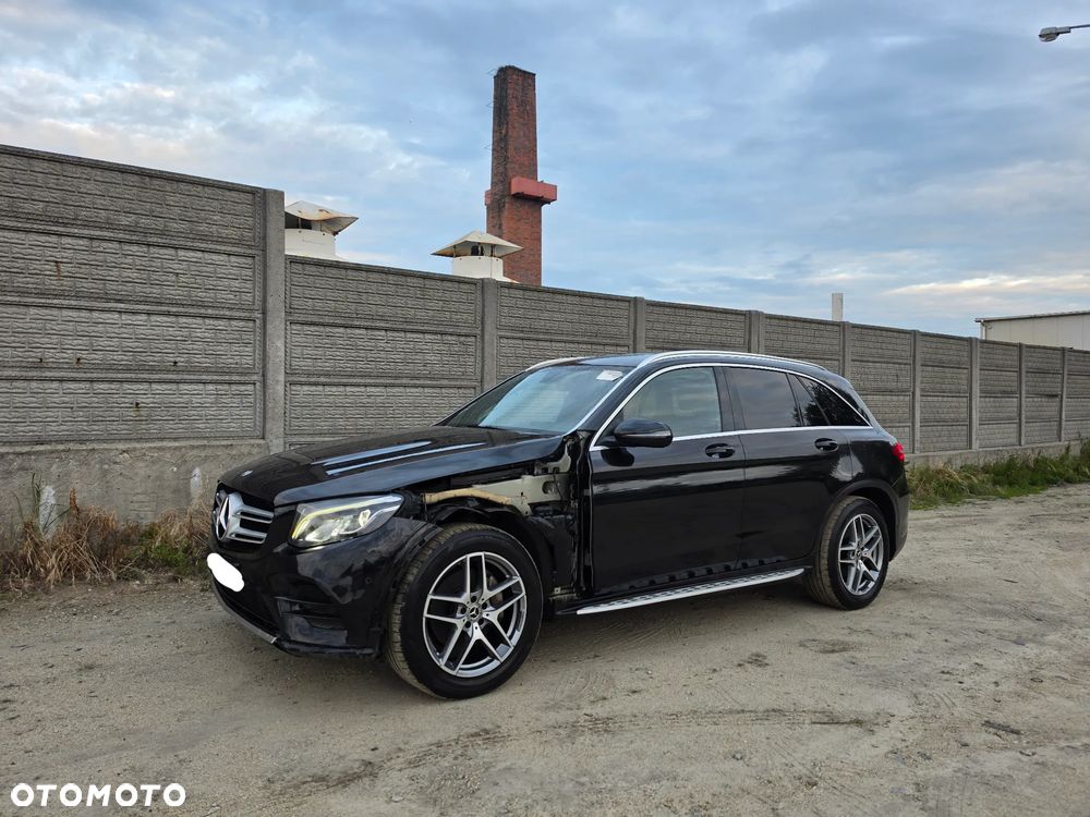 Mercedes-Benz GLC 250 d 4Matic 9G-TRONIC AMG Line - 11