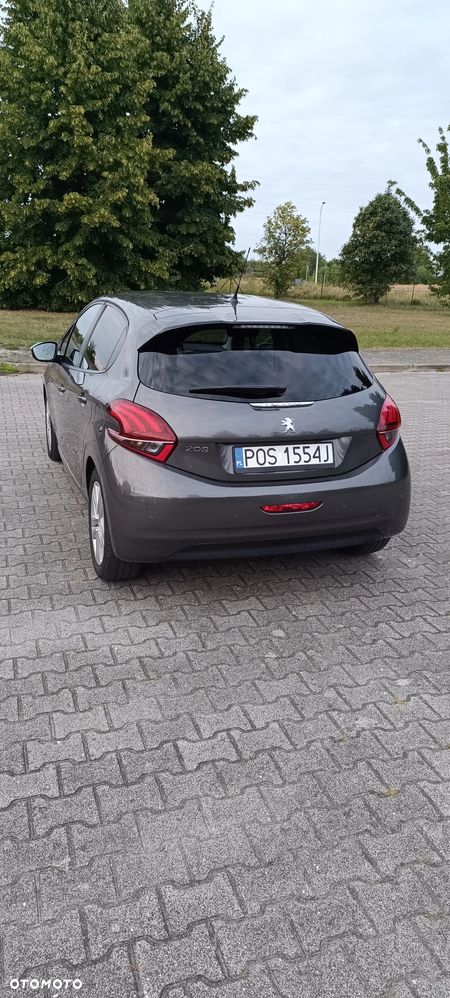 Peugeot 208 82 PureTech Style - 5