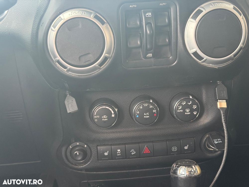 Jeep Wrangler Unlimited 3.6 Automatik Sahara - 14