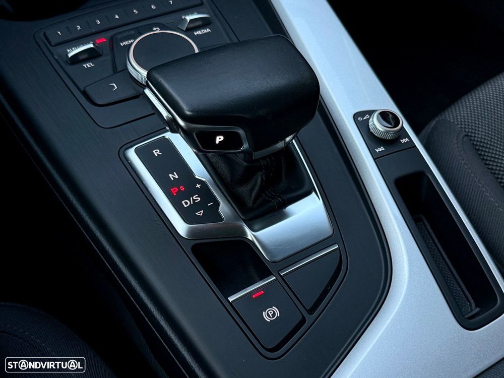 Audi A4 2.0 TDI Advance S tronic - 18