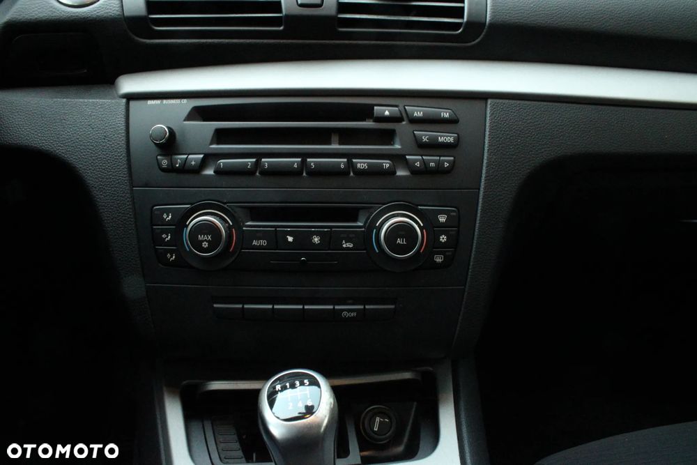 BMW Seria 1 118i Edition Lifestyle - 12