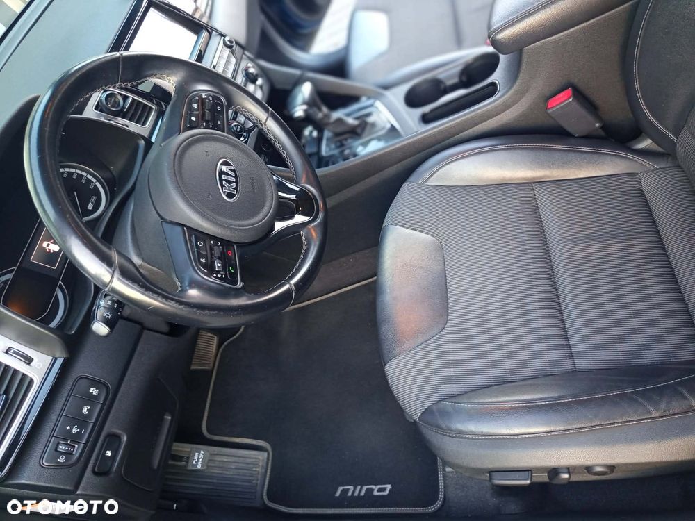 Kia Niro 1.6 GDI Hybrid M - 6